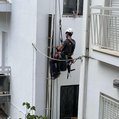 Τοποθέτηση καμινάδας